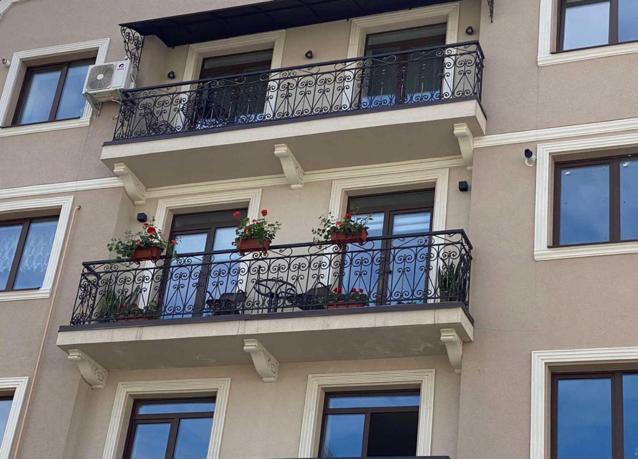 City Centre Apartment Kolomyja Exterior foto